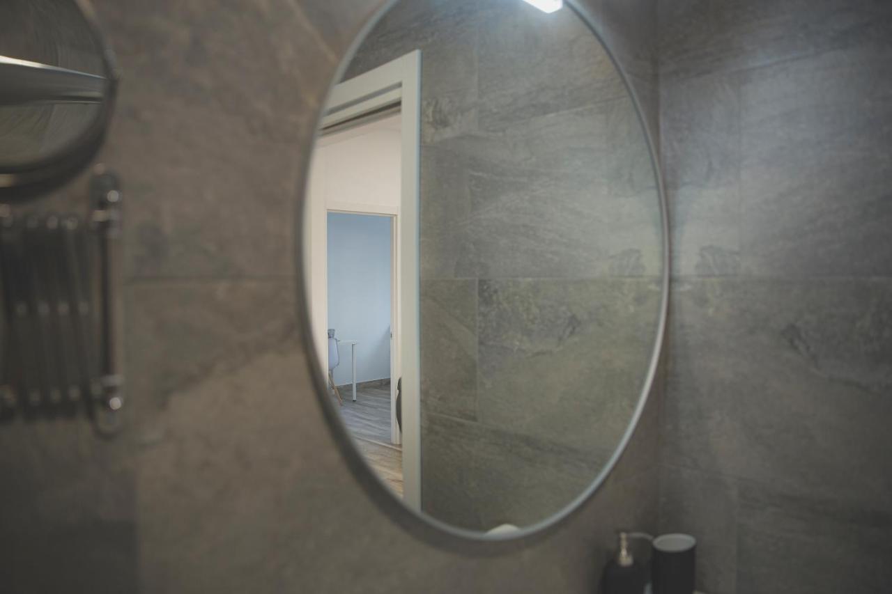 Acogedor Apartamento En Triana Seville Ngoại thất bức ảnh