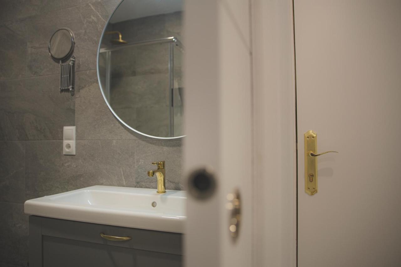 Acogedor Apartamento En Triana Seville Ngoại thất bức ảnh